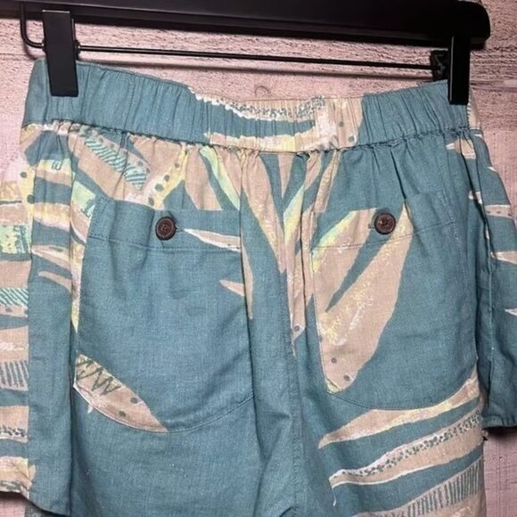 Patagonia Garden Island Teal Patterned Tie Hemp Shorts - Picture 4 of 4